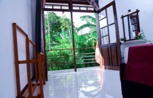 Village Breeze Cabana