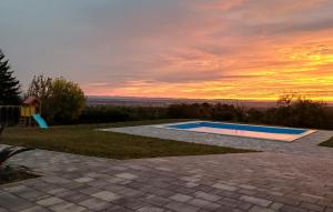 Modern Home With Pool And View