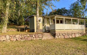 Beautiful Home In Tranås With Lake View