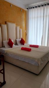 J Lee Beach Hotel
