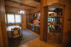 Молода Вовчиця