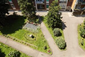 Family Friendly & Spacious w Balcony Metro Milano