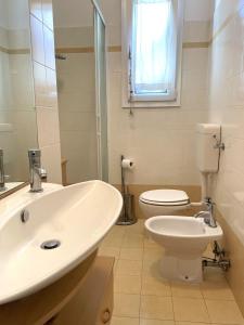 Nice flat with pool and garden