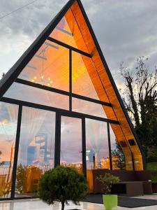 Utopia Inn უტოპია ინნ