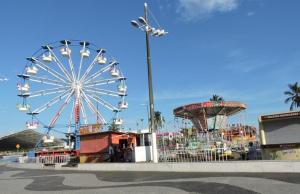 Casa em condomínio martim de sá 2 dormitórios pertinho praia Selma