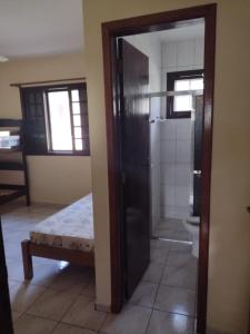 Casa em condomínio martim de sá 2 dormitórios pertinho praia Selma