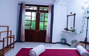 Village Breeze Cabana