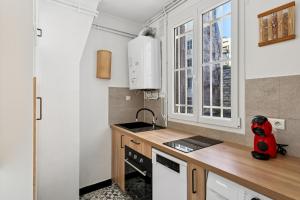 Luxury Paris Apt, Metro 4 & RER B, 6 guests, CDG Access