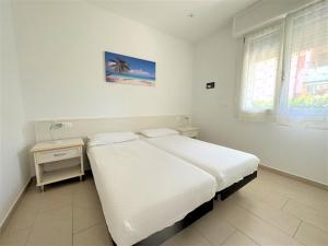 Bright flat with shared pool