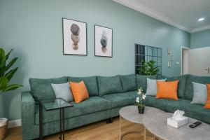 شقة واسعة وأنيقة ثلاث غرف نوم