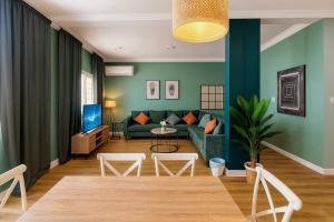 شقة واسعة وأنيقة ثلاث غرف نوم