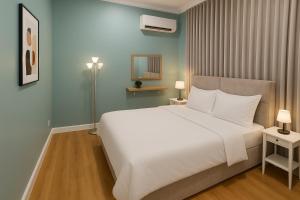 شقة واسعة وأنيقة ثلاث غرف نوم