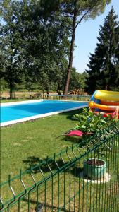 Studio bois du bournat piscine et tranquilité