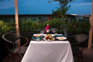 Hanoi Riverview Boutique Hotel & Apartment