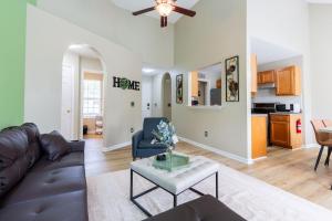Family & Couples King Suite Home Near Lake Norman State Park & 30 mins from Charlotte