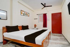 Collection O Avarampalayam Bus Stop Formerly Krish Castle - 3-star hotels in Coimbatore