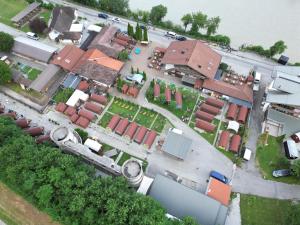 Inn-side ADVENTURE CABINS