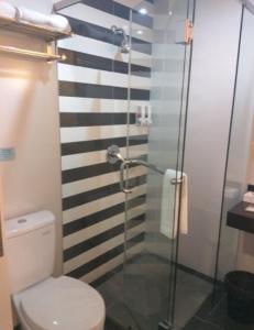 Sunshine Family Homestay near Terminal 1 Juanda Airport