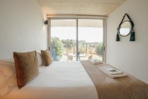 Amazing Pool Apartments by Vacationy