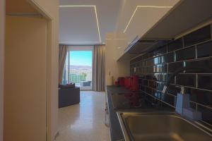 Piraeus Harbor Hideaway