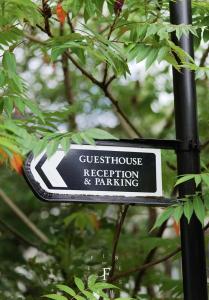 The Grove Lodge Guesthouse