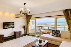 ALEX HOMES - Gleem Cozy Apartments Direct sea view