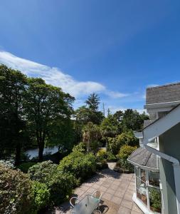 The Grove Lodge Guesthouse