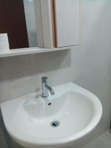 Mountain view Free wifi Netflix Swimming pool Gym