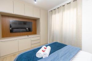 Studio em prédio com piscina no centro - LOG0311