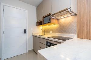 Apartamento Refinado c Vaga de Garagem - MUV1313