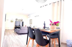 Villa Descansa with private Pool, Air-Conditioning, Sea View, Smart-TV Wifi