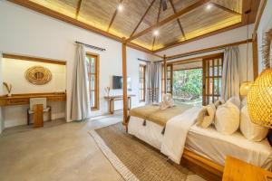 Orion by DH - Romantic Chic Villa with Pool&Garden