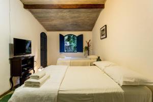 Beautiful Colonial House 100 meters from the Beach