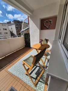 2-room apartment, central & quiet