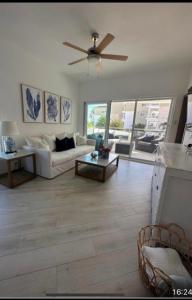 Caribbean dream beach Punta Cana room with private bathroom in shared apartment