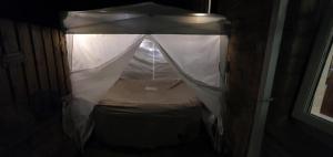 Home in Glusburn with hot tub and three cats