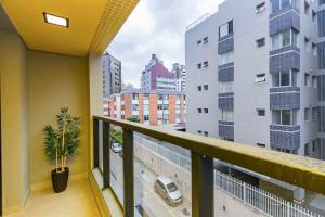 Studio com garagem no Coração do Batel - SOH0403