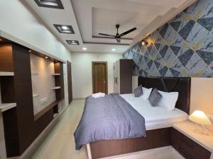 Shivalay - By Safarnama Stays - Near Kashi Vishwanath