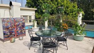 Perfect West Beach Location! Chapala Gardens Two-Level 1BR- Unit 3
