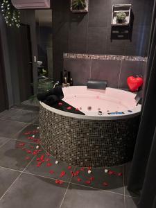 Le Cocoon Sernhac - chambre romantique