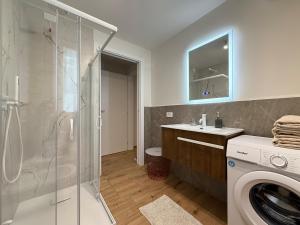 AlfieriA - Netflix-Parking-Supermarket-Centro