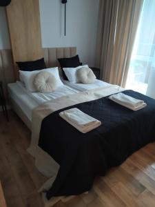 Family & Business Apartments PREMIUM No 2 - 1 Bedroom with Private Jacuzzi, Balcony, Parking
