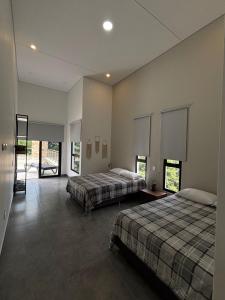 BosqueVivo - Cabaña de lujo con piscina y jacuzzi en Doradal