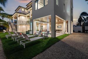 Point of Paradise - 7007