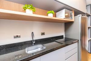 Studio Completo no Água Verde c garagem - VBE1506