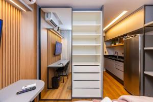 Studio Completo no Água Verde c garagem - VBE1506