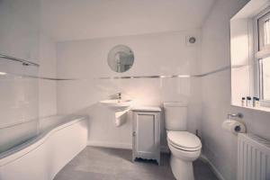 Roselyn By The Sea - Pet Friendly Accommodation