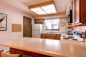 Winterpoint 42 by Ski Country Resorts