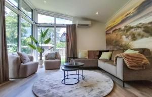 Amazing Home In Voorthuizen