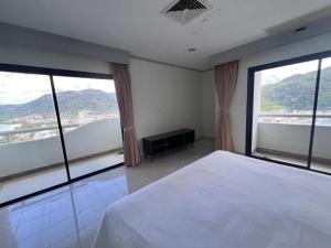 Patong Beachfront Tower Penthouse